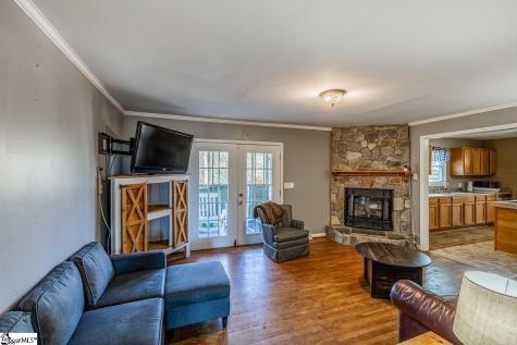 135 Cribbs Way Easley SC 29640