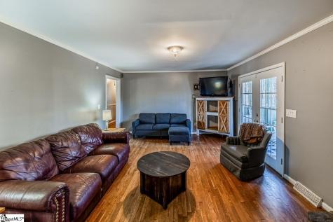 135 Cribbs Way Easley SC 29640