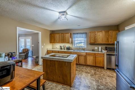 135 Cribbs Way Easley SC 29640