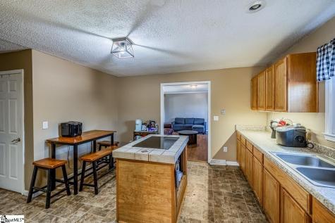 135 Cribbs Way Easley SC 29640