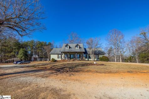 135 Cribbs Way Easley SC 29640