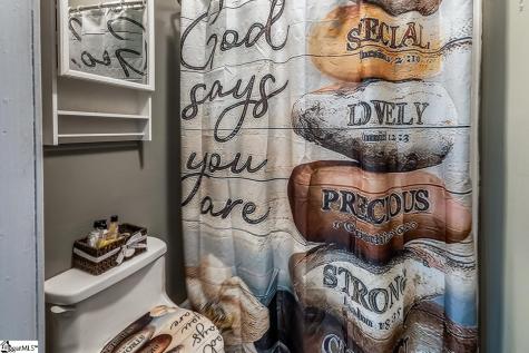 135 Cribbs Way Easley SC 29640