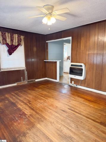 1913 Dobbins Avenue Anderson SC 29625