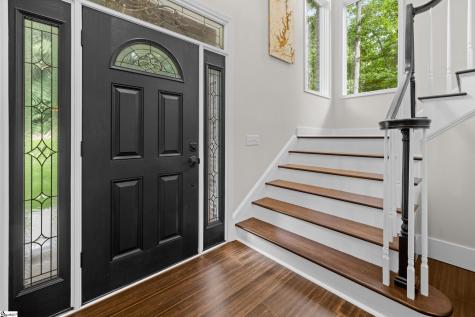 142 W. Bay View Drive Seneca SC 29672