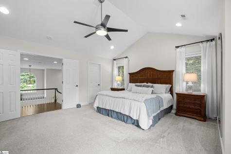 142 W. Bay View Drive Seneca SC 29672