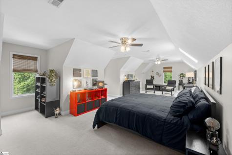 142 W. Bay View Drive Seneca SC 29672