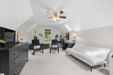 142 W. Bay View Drive Seneca SC 29672