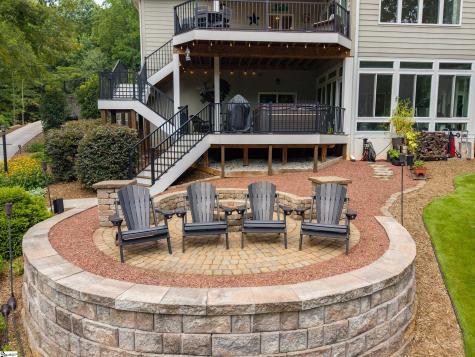 142 W. Bay View Drive Seneca SC 29672