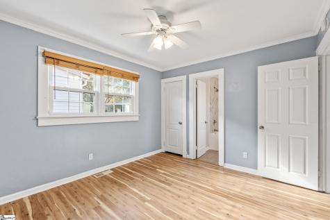 118 Park Street Easley SC 29640