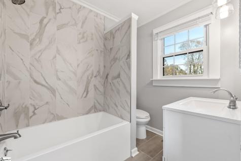 118 Park Street Easley SC 29640