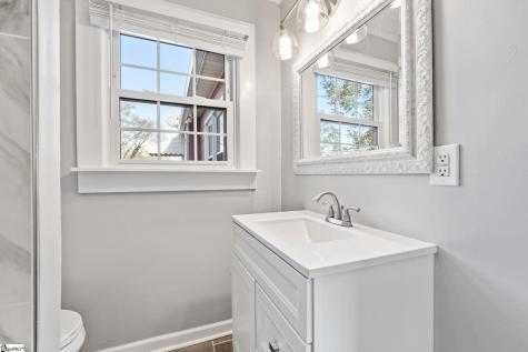 118 Park Street Easley SC 29640