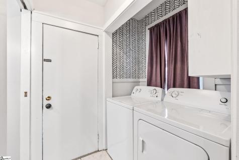 118 Park Street Easley SC 29640