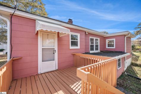 118 Park Street Easley SC 29640