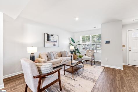 512 Hampton Townes Drive Greenville SC 29617