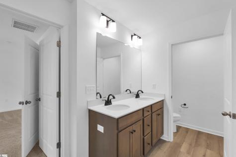 406 Belgrove Way Easley SC 29640