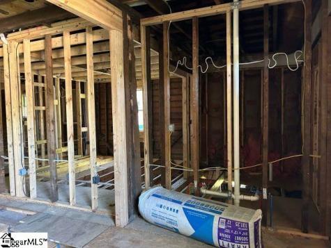 922 N Logan Street Gaffney SC 29341