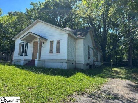 922 N Logan Street Gaffney SC 29341