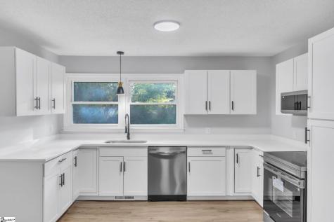 319 Catawba Circle Seneca SC 29672