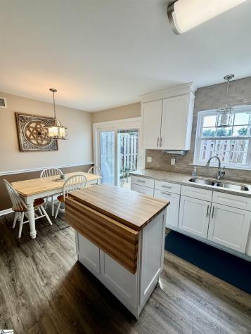 1 Hartsville Drive Taylors SC 29687