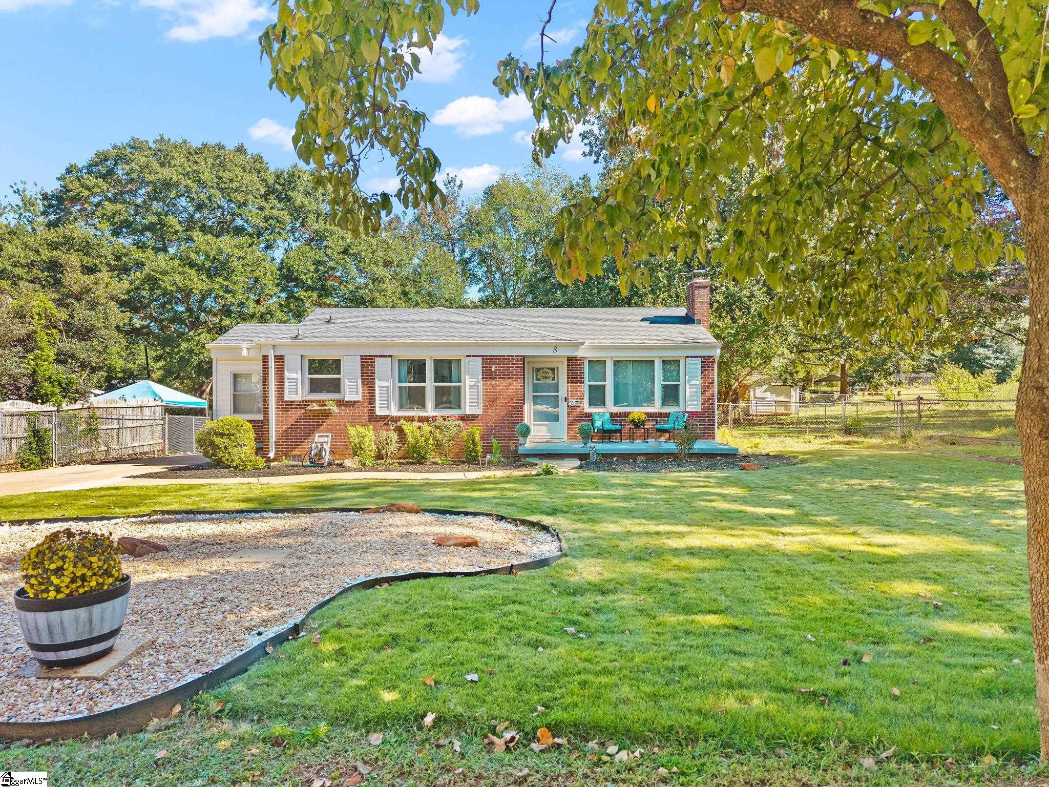 8 Linda Lane Greenville SC 29617