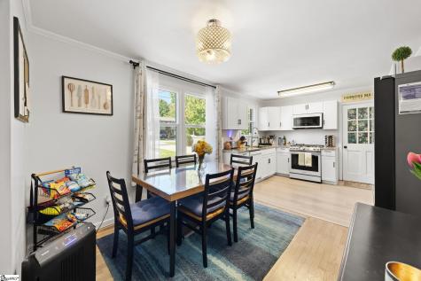 8 Linda Lane Greenville SC 29617