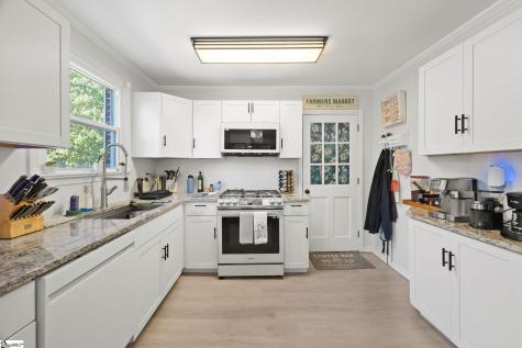 8 Linda Lane Greenville SC 29617