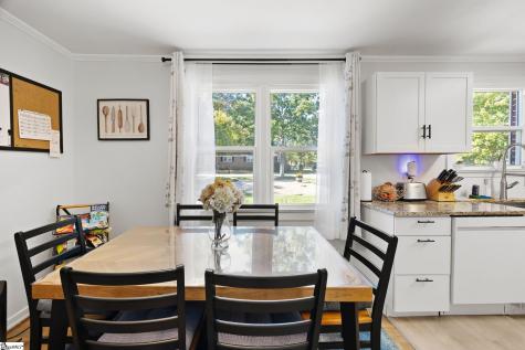 8 Linda Lane Greenville SC 29617