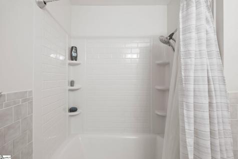 8 Linda Lane Greenville SC 29617