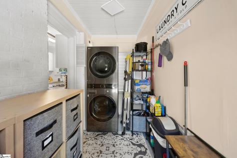 8 Linda Lane Greenville SC 29617