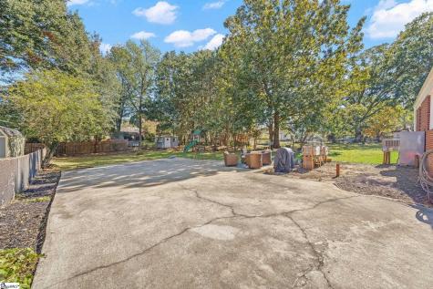 8 Linda Lane Greenville SC 29617