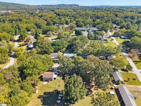 8 Linda Lane Greenville SC 29617
