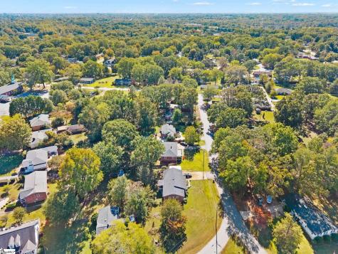 8 Linda Lane Greenville SC 29617