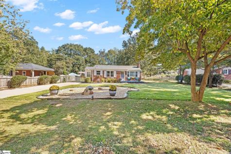 8 Linda Lane Greenville SC 29617