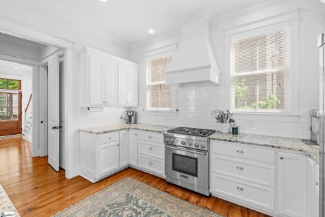 17 Hollingsworth Drive Greenville SC 29607