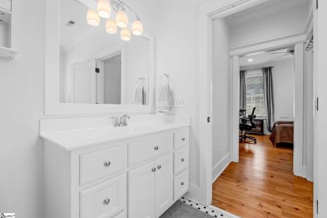 17 Hollingsworth Drive Greenville SC 29607