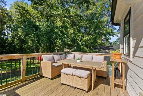 11 Pleasant Ridge Avenue Greenville SC 29605