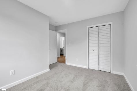 216 Ashcroft Drive Greenwood SC 29646