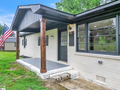 216 Ashcroft Drive Greenwood SC 29646