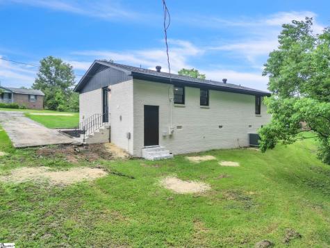 216 Ashcroft Drive Greenwood SC 29646