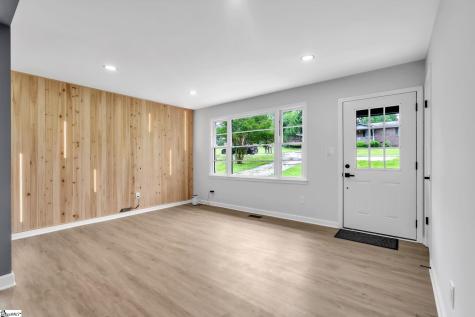 216 Ashcroft Drive Greenwood SC 29646