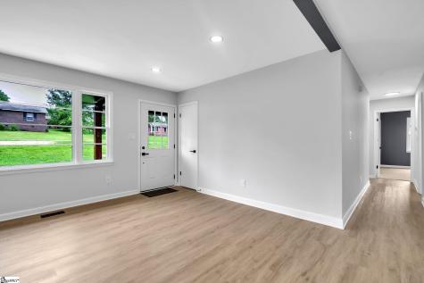 216 Ashcroft Drive Greenwood SC 29646