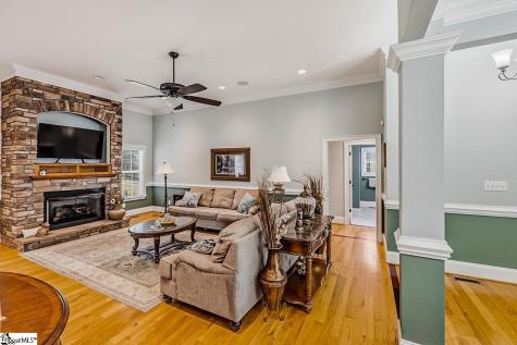 821 E Golden View Lane Boiling Springs SC 29316
