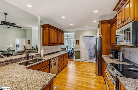 821 E Golden View Lane Boiling Springs SC 29316