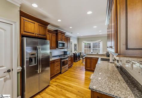 821 E Golden View Lane Boiling Springs SC 29316