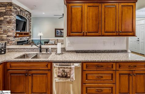 821 E Golden View Lane Boiling Springs SC 29316