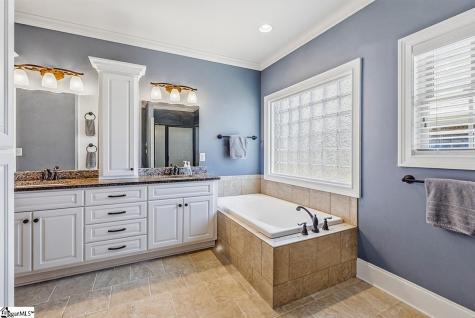 821 E Golden View Lane Boiling Springs SC 29316