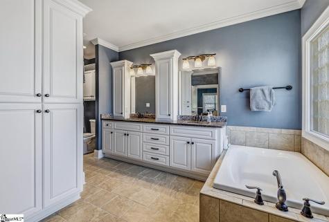821 E Golden View Lane Boiling Springs SC 29316