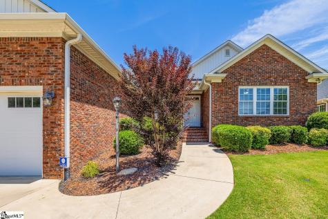 821 E Golden View Lane Boiling Springs SC 29316