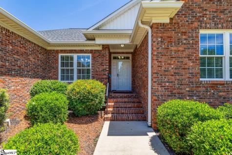 821 E Golden View Lane Boiling Springs SC 29316