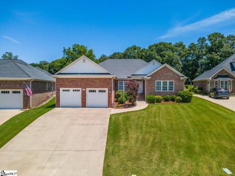 821 E Golden View Lane Boiling Springs SC 29316